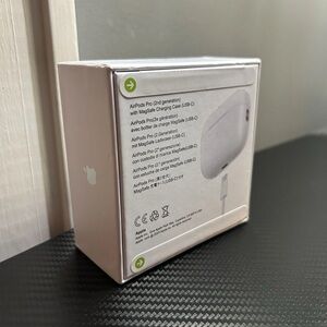 Apple AirPods Pro with MagSafe Case - White